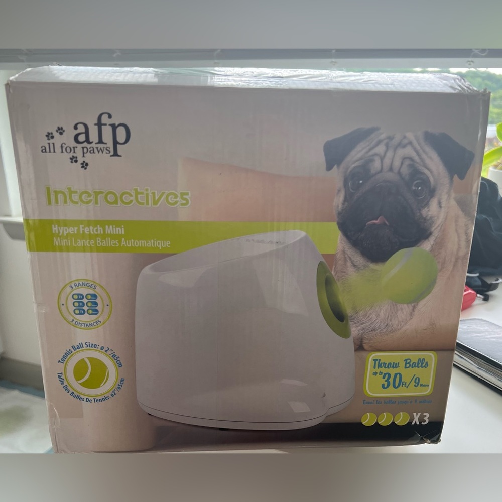 Piwerod Automatic Dog Ball Launcher for small and medium dogs